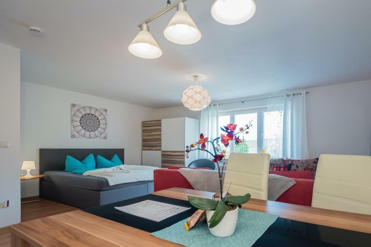 Apartmenthaus Am Erlbach Buch am Erlbach Exterior foto
